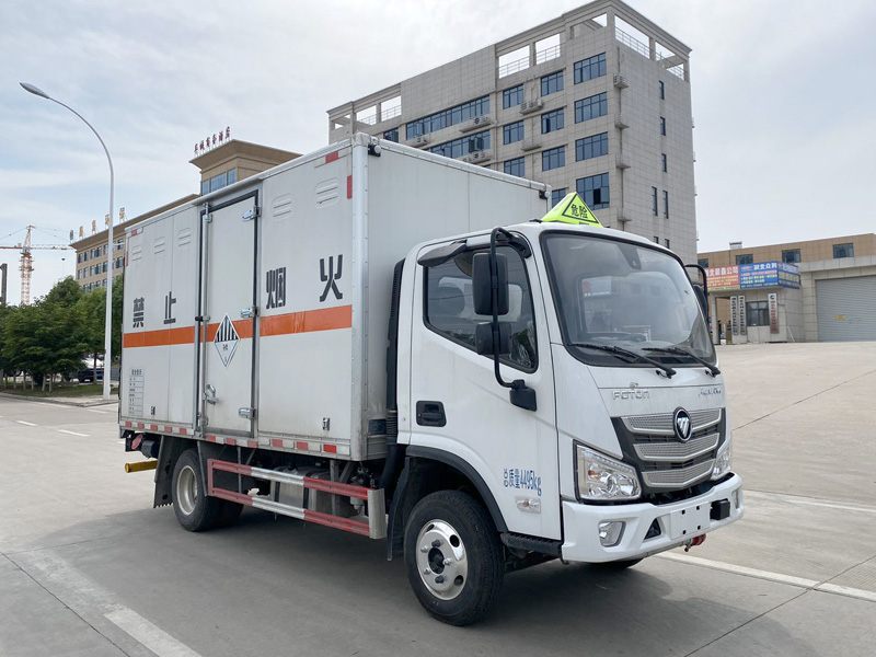 雜項危險物品廂式運輸車，運輸車，運輸車廠家，楚勝集團